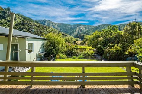 Photo of property in 7 Hakahaka Road, Port Underwood, Picton, 7281