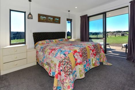 Photo of property in 39 Landsborough Drive, Darfield, 7571