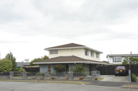Photo of property in 263 Queenspark Drive, Parklands, Christchurch, 8083