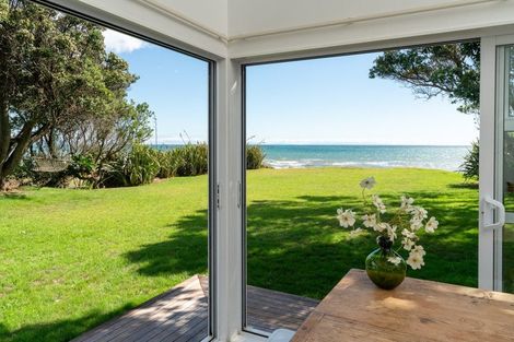 Photo of property in 55a Wharemauku Road, Raumati Beach, Paraparaumu, 5032