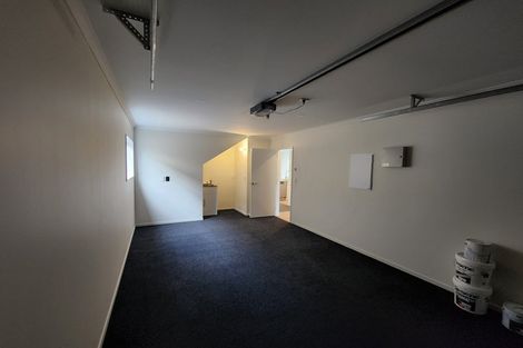 Photo of property in 25 Stockport Grove, Churton Park, Wellington, 6037