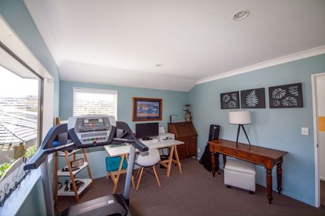 Photo of property in 4a Erlestoke Crescent, Churton Park, Wellington, 6037