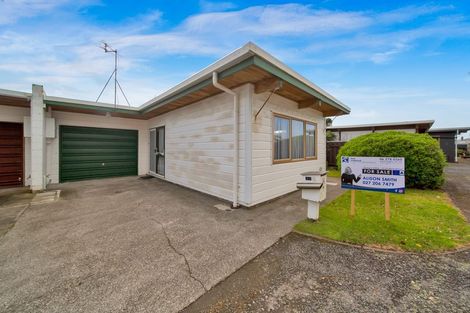 Photo of property in 32a Disraeli Street, Hawera, 4610