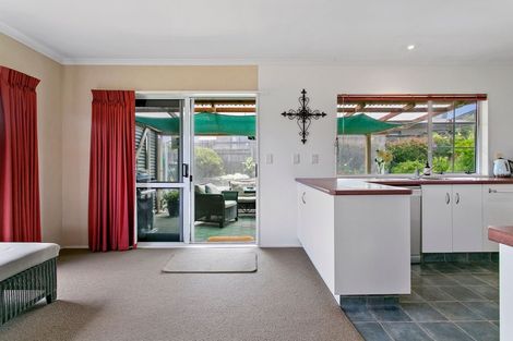 Photo of property in 39 Acacia Bay Road, Nukuhau, Taupo, 3330