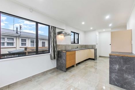 Photo of property in 206 Russell Road, Manurewa, Auckland, 2102