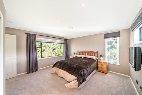 Photo of property in 67 Mount Marua Way, Timberlea, Upper Hutt, 5018