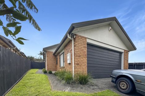 Photo of property in 73 Hamlin Road, Mount Wellington, Auckland, 1060