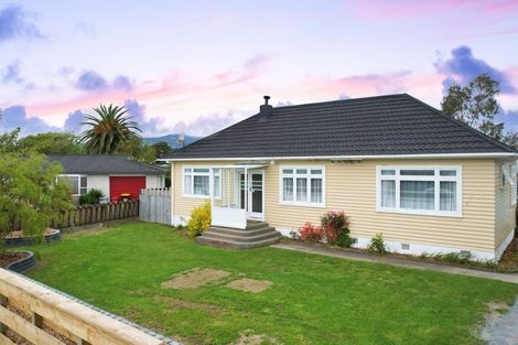 Photo of property in 30 Lemon Street, Otaki, 5512