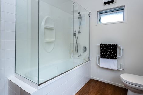 Photo of property in 210 Beach Road, Campbells Bay, Auckland, 0630