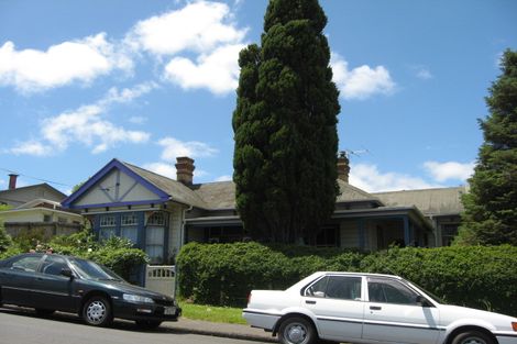 Photo of property in 11 Landscape Road, Pukekohe, 2120