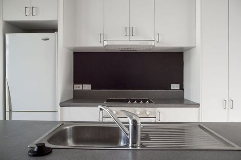 Photo of property in Pirie Street Townhouses, 18/35 Pirie Street, Mount Victoria, Wellington, 6011