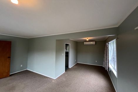 Photo of property in 11 Tralee Place, Johnsonville, Wellington, 6037