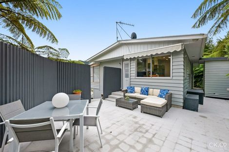 Photo of property in 32 Forest Road, Pinehaven, Upper Hutt, 5019