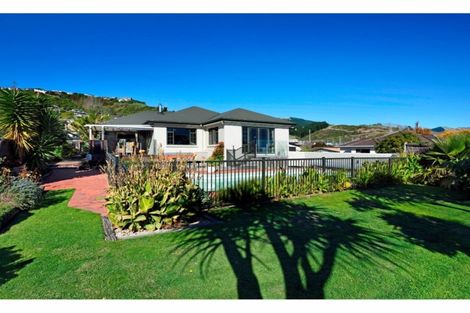 Photo of property in 15 Taupata Street, Stoke, Nelson, 7011