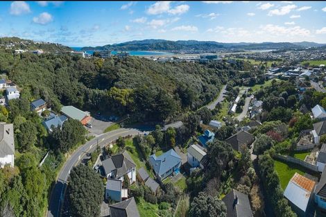 Photo of property in 90 Monorgan Road, Strathmore Park, Wellington, 6022