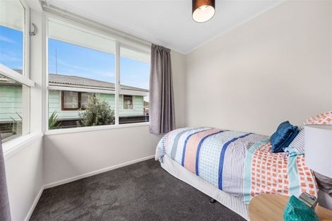 Photo of property in 8 Blake Road, Mangere East, Auckland, 2024