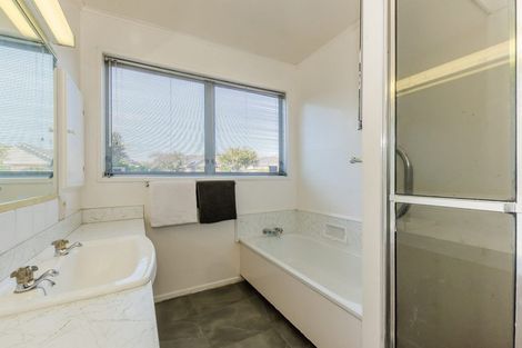 Photo of property in 212 Te Moana Road, Waikanae, 5036