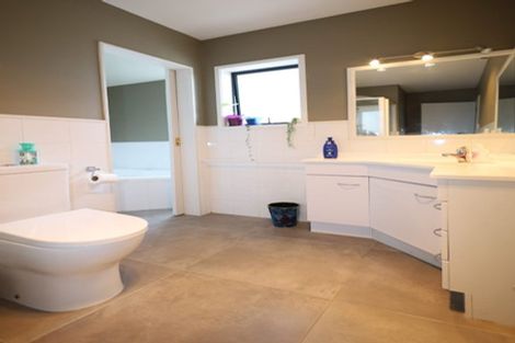 Photo of property in 17a Seymour Place, Bellevue, Tauranga, 3110