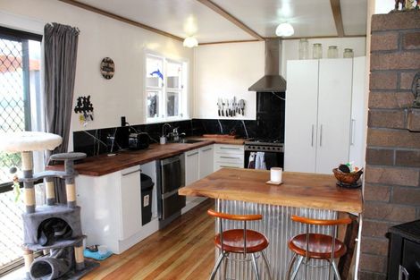 Photo of property in 94 Glengarry Road, Dannevirke, 4978