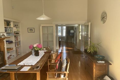 Photo of property in 15 Elizabeth Street, Mount Victoria, Wellington, 6011