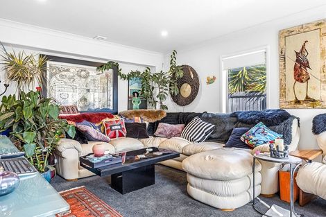 Photo of property in 20 Linkwater Way, Parklands, Christchurch, 8083