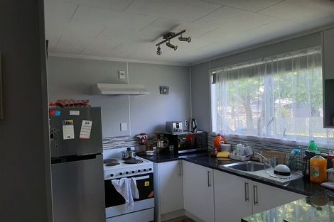 Photo of property in 2/31 Nearco Street, Randwick Park, Auckland, 2105