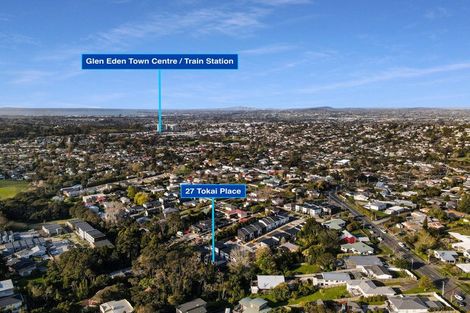 Photo of property in 27 Tokai Place, Glen Eden, 0602