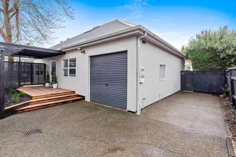Photo of property in 2/7 Seine Road, Forrest Hill, Auckland, 0620