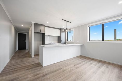Photo of property in 27 Waruhia Crescent, Rototuna North, 3281