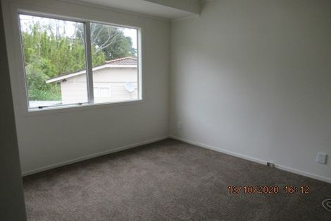 Photo of property in 15 Fernhaven Place, Massey, Auckland, 0614