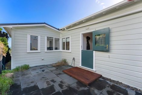 Photo of property in 86 Ames Street, Paekakariki, 5034