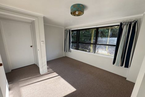 Photo of property in 74 Crows Road, Swanson, Auckland, 0614