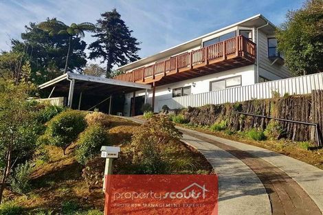 Photo of property in 10 Lindaver Grove, Merrilands, New Plymouth, 4312