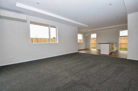 Photo of property in 14 Kakariki Crescent, Carterton, 5713