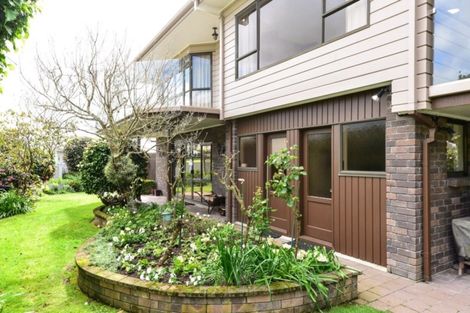 Photo of property in 37 Arcus Street, St Andrews, Hamilton, 3200