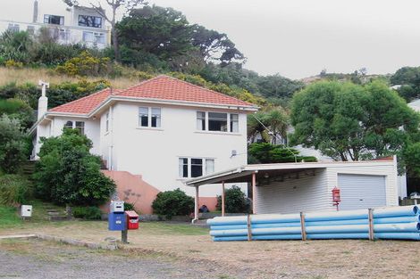 Photo of property in 51 Jackson Street, Island Bay, Wellington, 6023