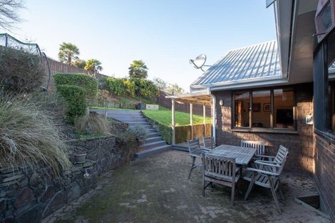 Photo of property in 4 Kenilworth Place, Dinsdale, Hamilton, 3204