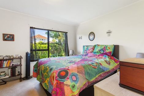 Photo of property in 1c Blackett Crescent, Meadowbank, Auckland, 1072