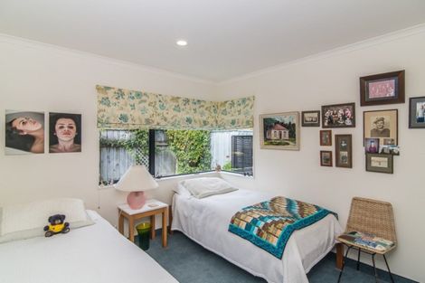 Photo of property in 17 Lorna Irene Drive, Raumati South, Paraparaumu, 5032