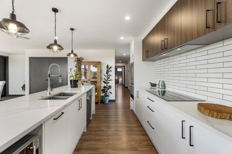 Photo of property in 7 Omahuru Road, Glenbrook, Waiuku, 2681