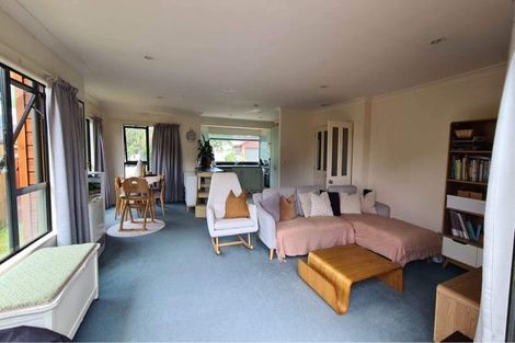 Photo of property in 68 Leighton Avenue, Waiwhetu, Lower Hutt, 5010