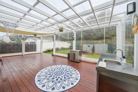 Photo of property in 45 Pharazyn Street, Melling, Lower Hutt, 5010
