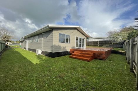 Photo of property in 3 Titoki Place, Inglewood, 4330