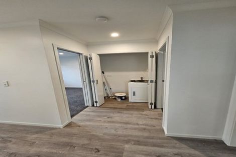 Photo of property in 141a-d Bedford Street, Cannons Creek, Porirua, 5024