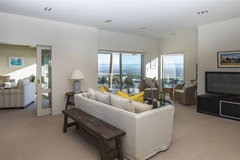 Photo of property in 135 Major Hornbrook Road, Mount Pleasant, Christchurch, 8081