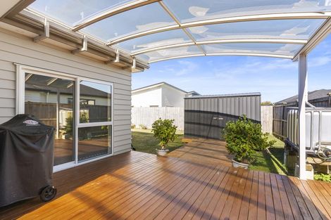 Photo of property in 24 Holcroft Street, Papakura, 2110