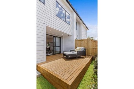 Photo of property in 7b Kotahi Road, Mount Wellington, Auckland, 1062