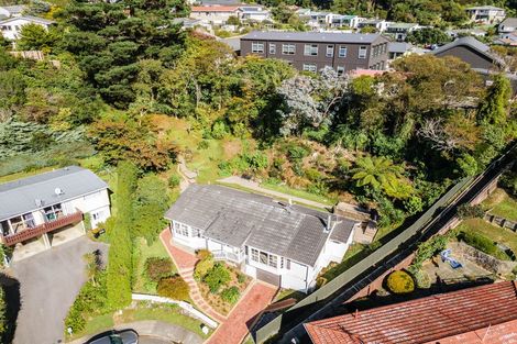 Photo of property in 14 Dormar Place, Churton Park, Wellington, 6037