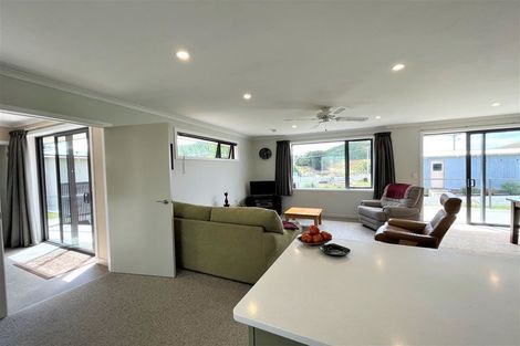 Photo of property in 5 Mill Street, Clinton, 9534