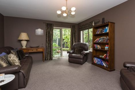 Photo of property in 8 East Ellington Drive, Mairehau, Christchurch, 8052